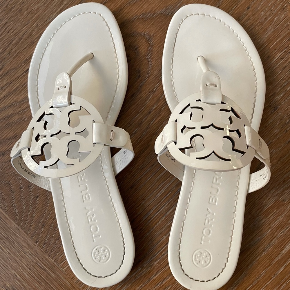 Authentic Tory Burch Miller white patent sandals Size 7.5